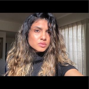 Meet your Posher, Destiny